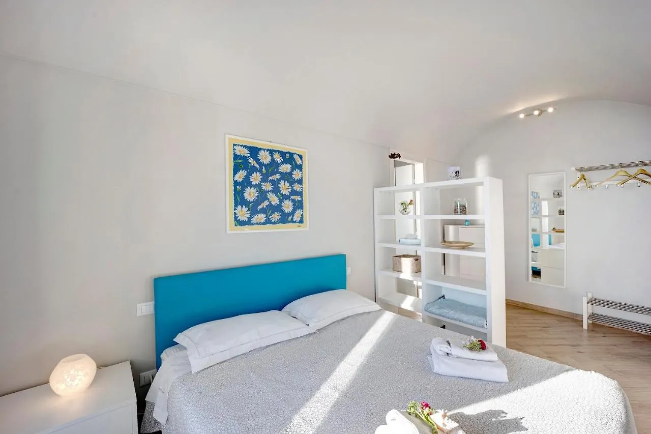 Old City Apartment Seaview Bordighera