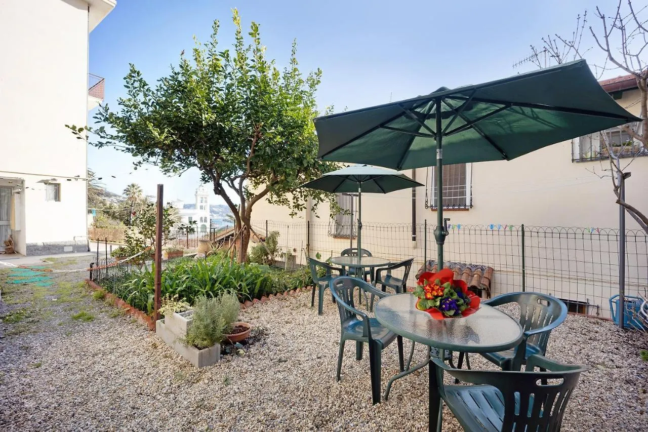 Old City Apartment Seaview Bordighera