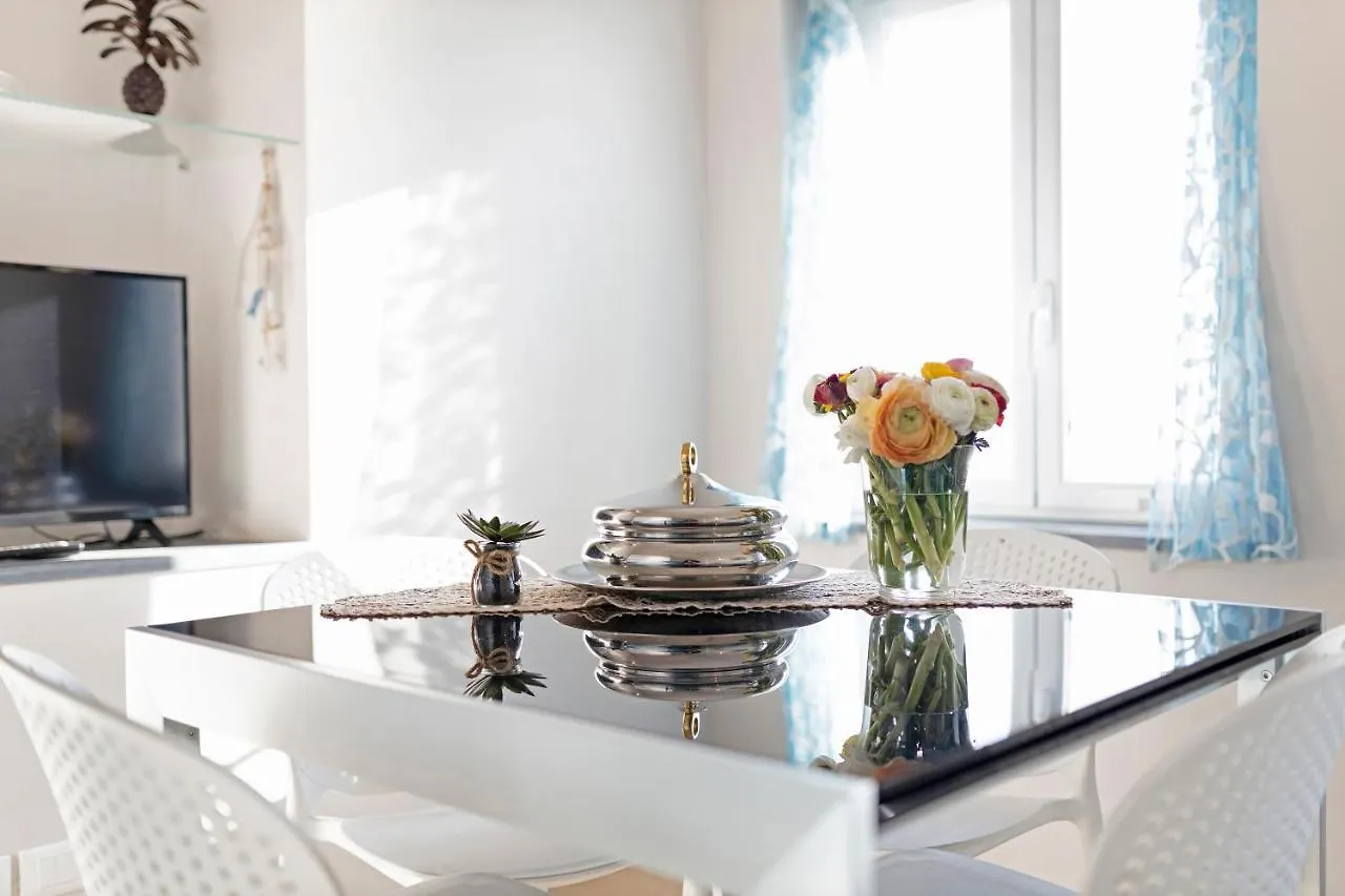 Old City Apartment Seaview Bordighera